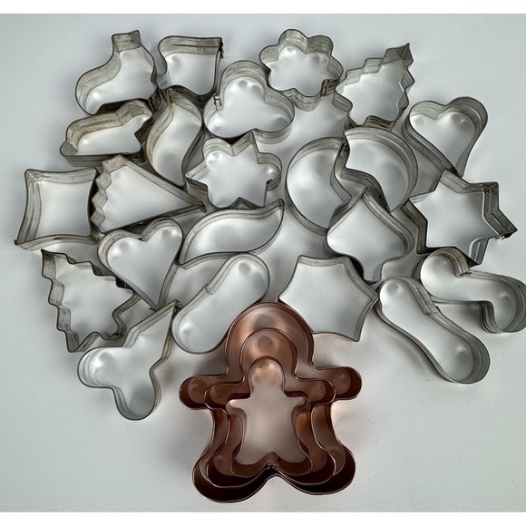 The Unbranded Brand Other - VTG Metal Cookie Cutters Crafts Set (26) Christmas Shapes Gingerbread Man